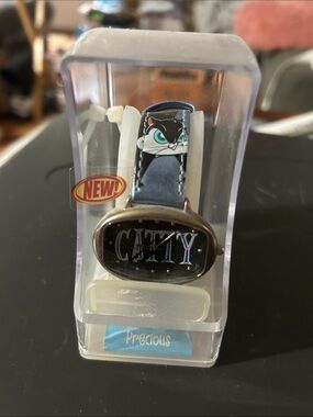 Armitron Looney Tunes Precious/pussyfoot watch